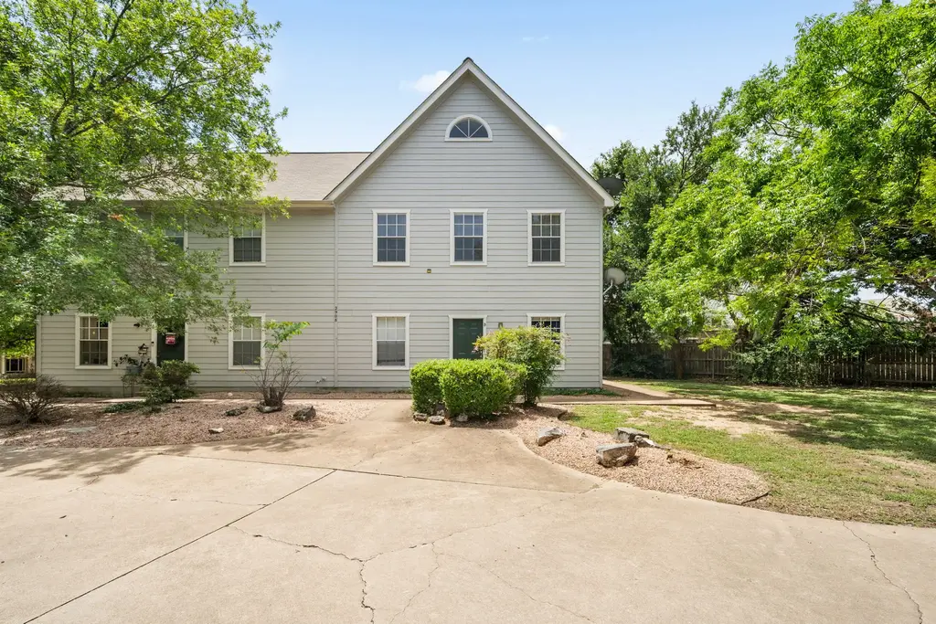 2908 Whisper Oaks Lane D, Georgetown