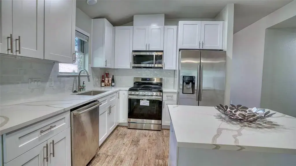 711 House Creek Drive, Leander