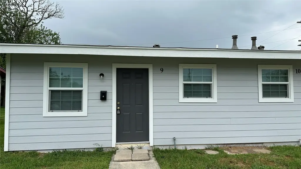 1231 N Lbj Drive 9, San Marcos