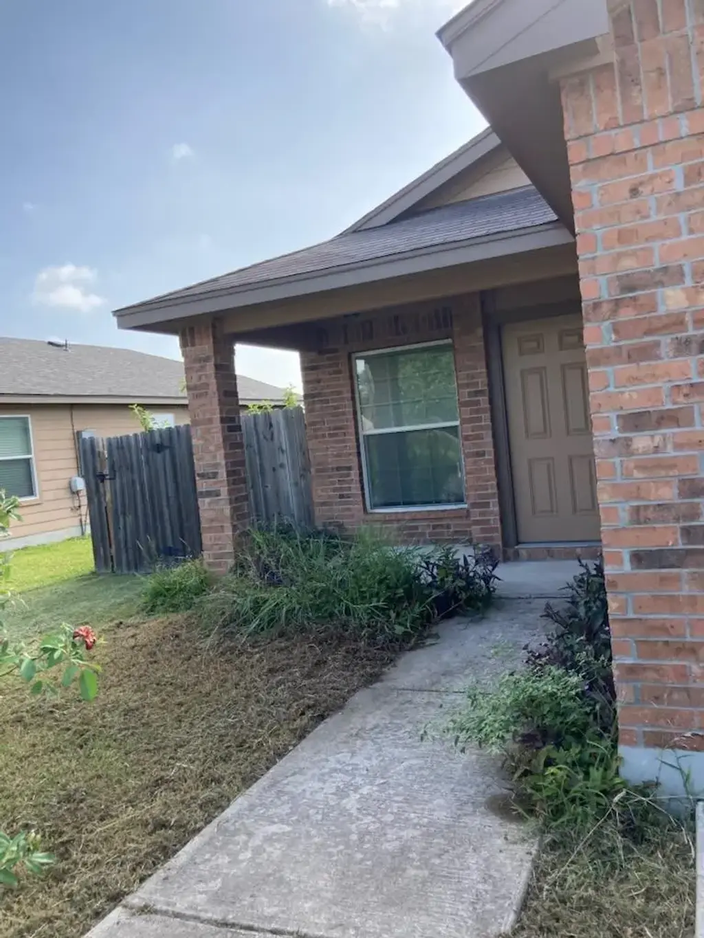 2416 Blue Sky Lane, Lockhart