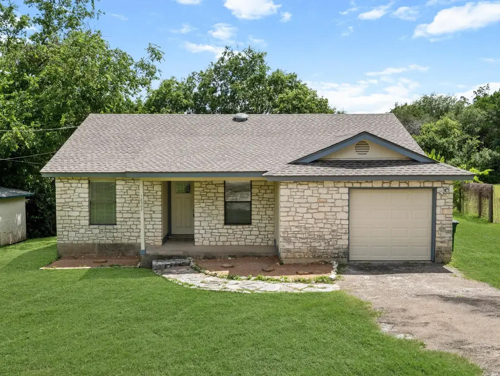 18507 Lake Terrace Drive, Jonestown