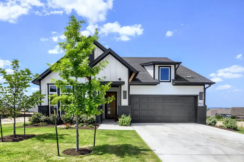 967 Iron Willow Loop, Dripping Springs