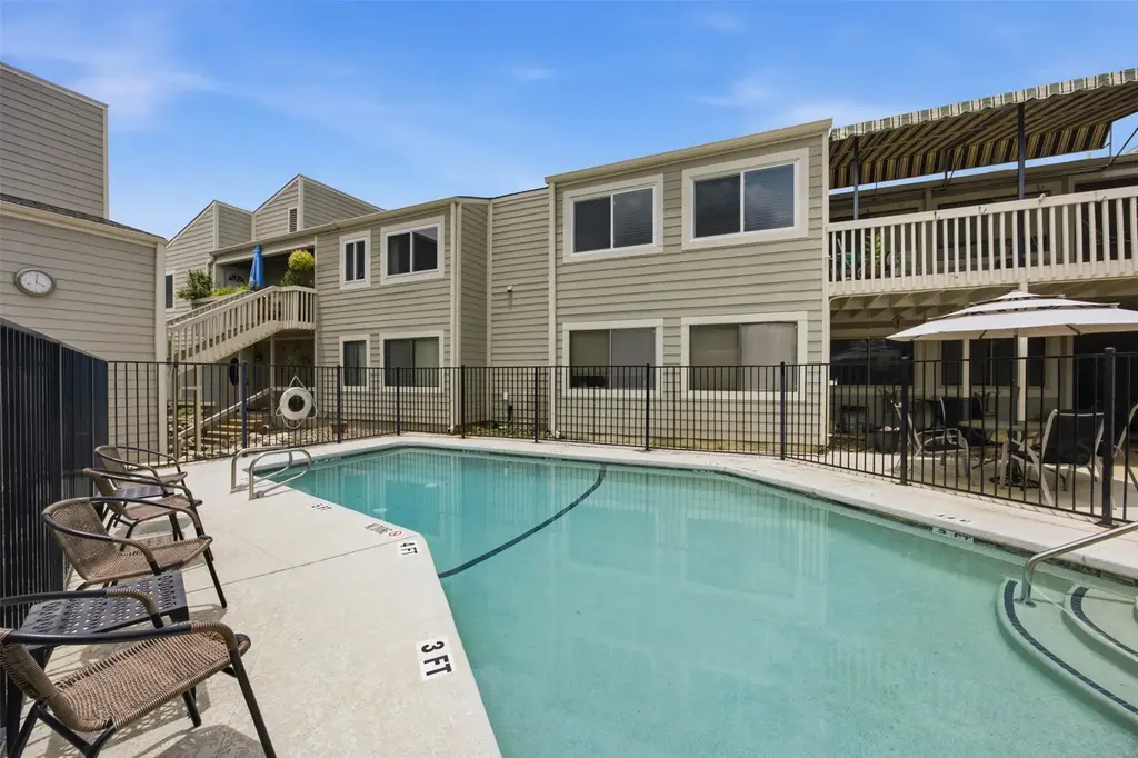 5801 Thunderbird Street B-22, Lago Vista