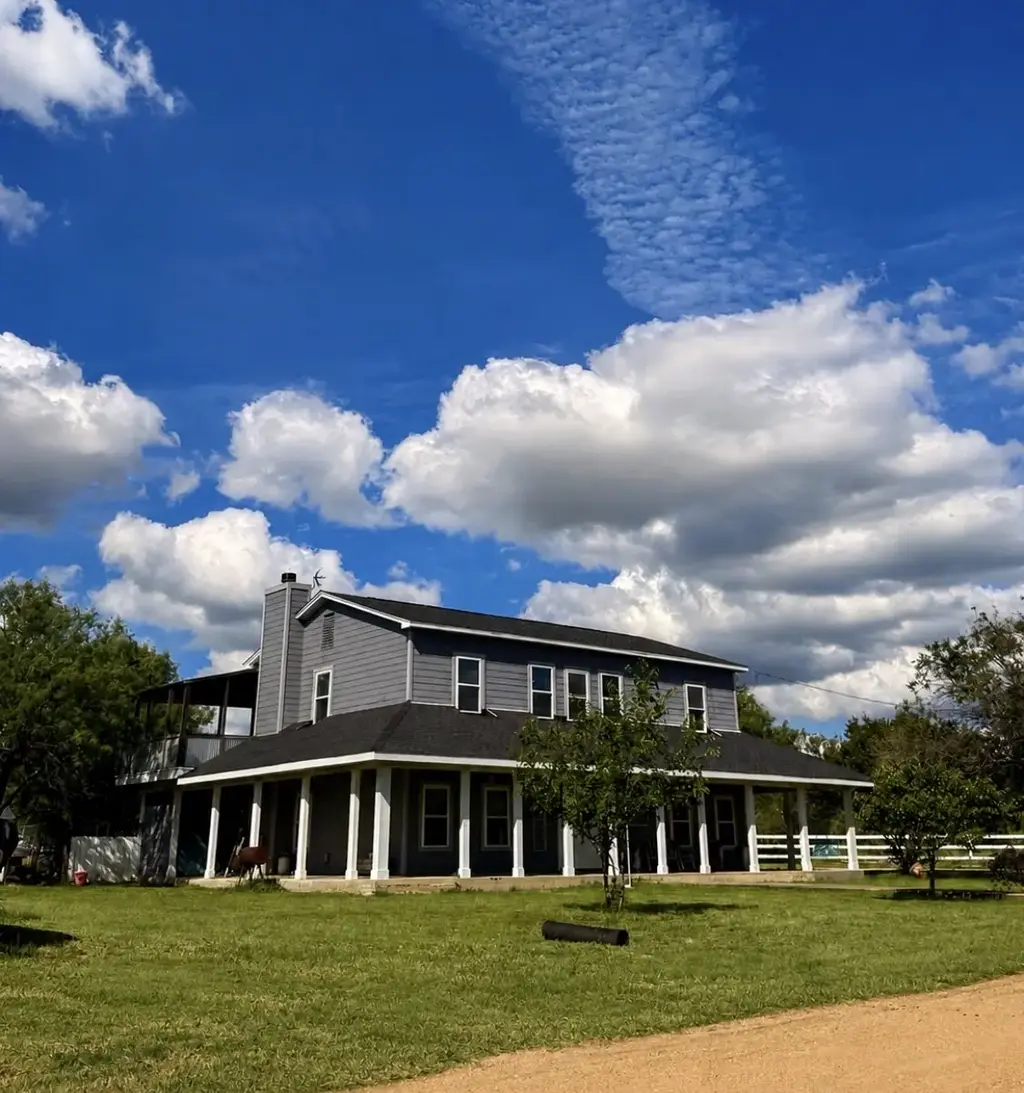 221 Winding Way Road, Marble Falls
