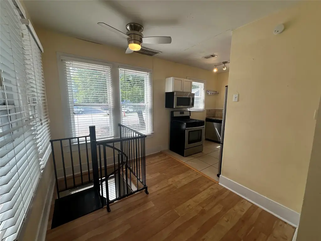 1803 Nueces Street, Austin
