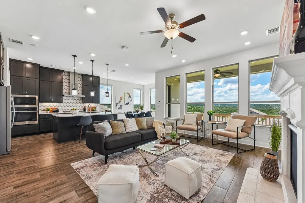 19113 Freeman Circle, Austin