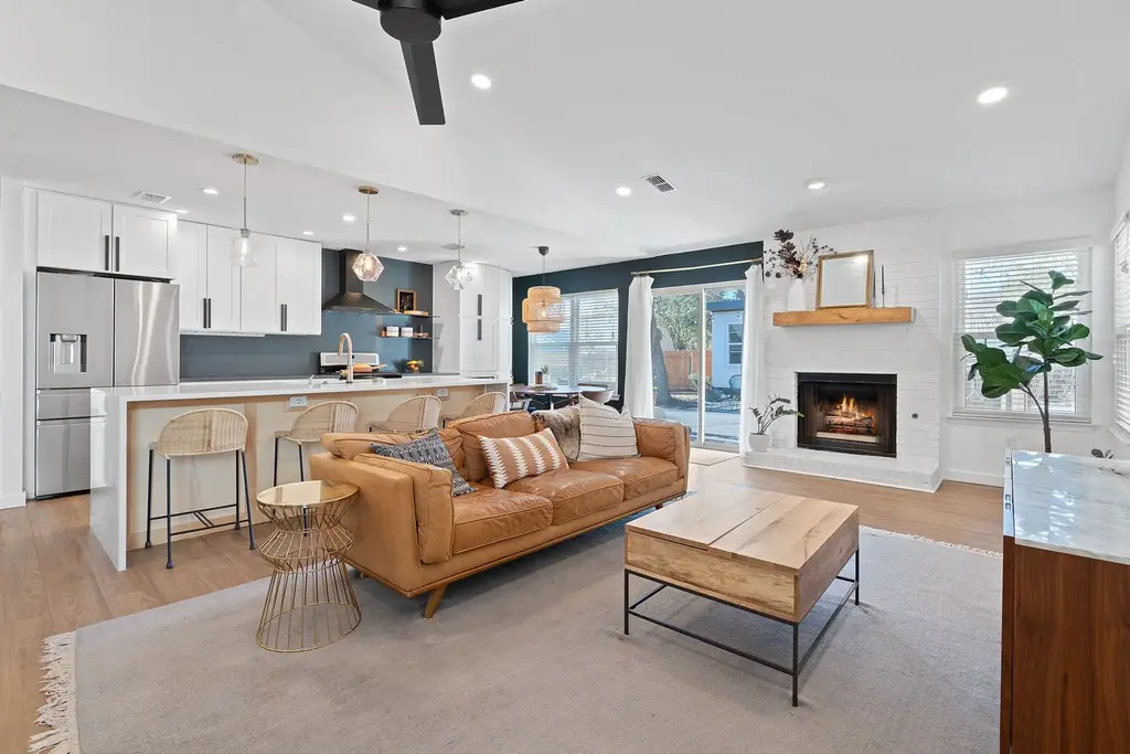 4916 Transit Circle, Austin