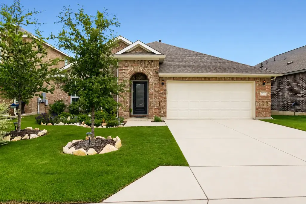 2433 Walking Y Road, Georgetown