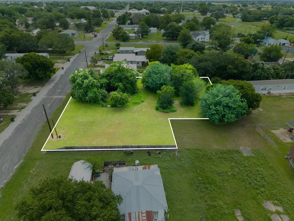 712 South Street, Schulenburg