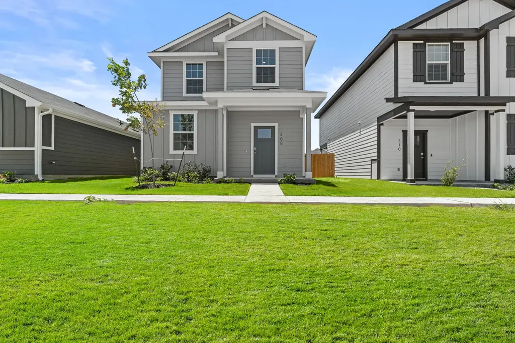 308 Nizao Lane, Bastrop