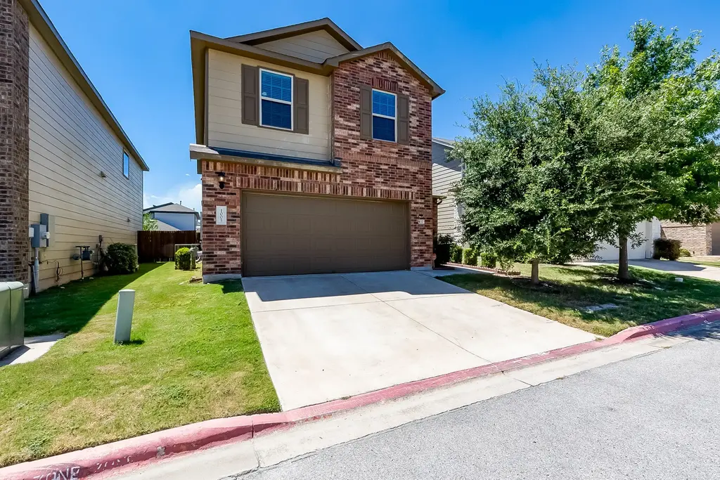 1005 Cold Bear Cove, Austin