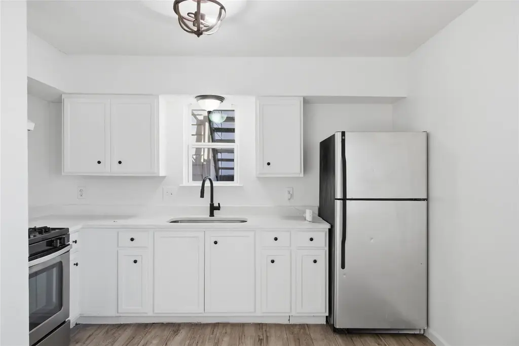 2705 Windswept Cove 101, Austin