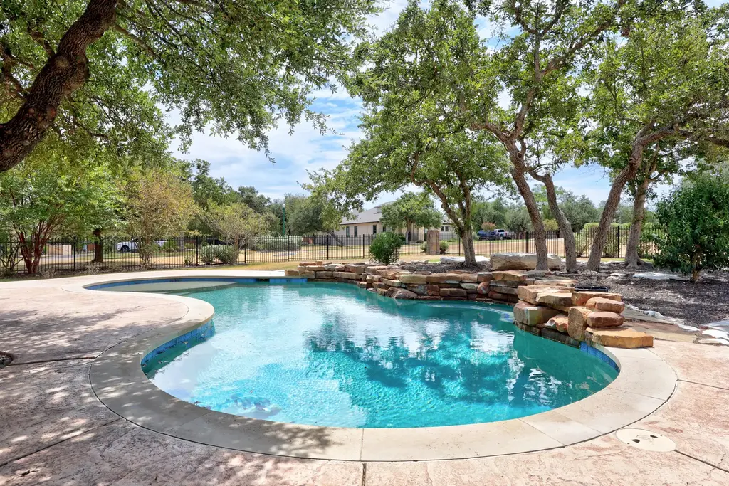 1003 Lucinda Terrace, Georgetown