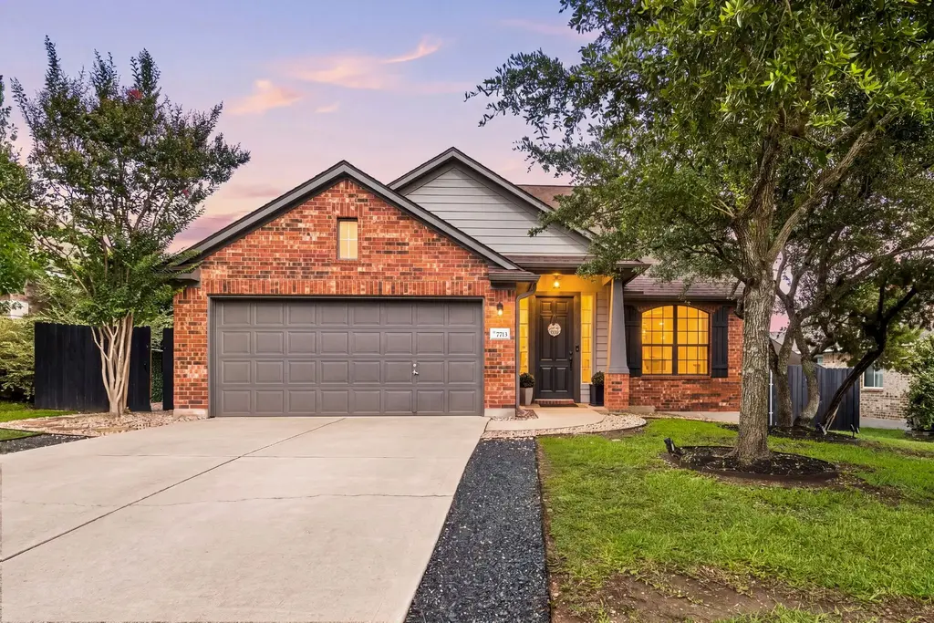 7713 Black Mountain Drive, Austin