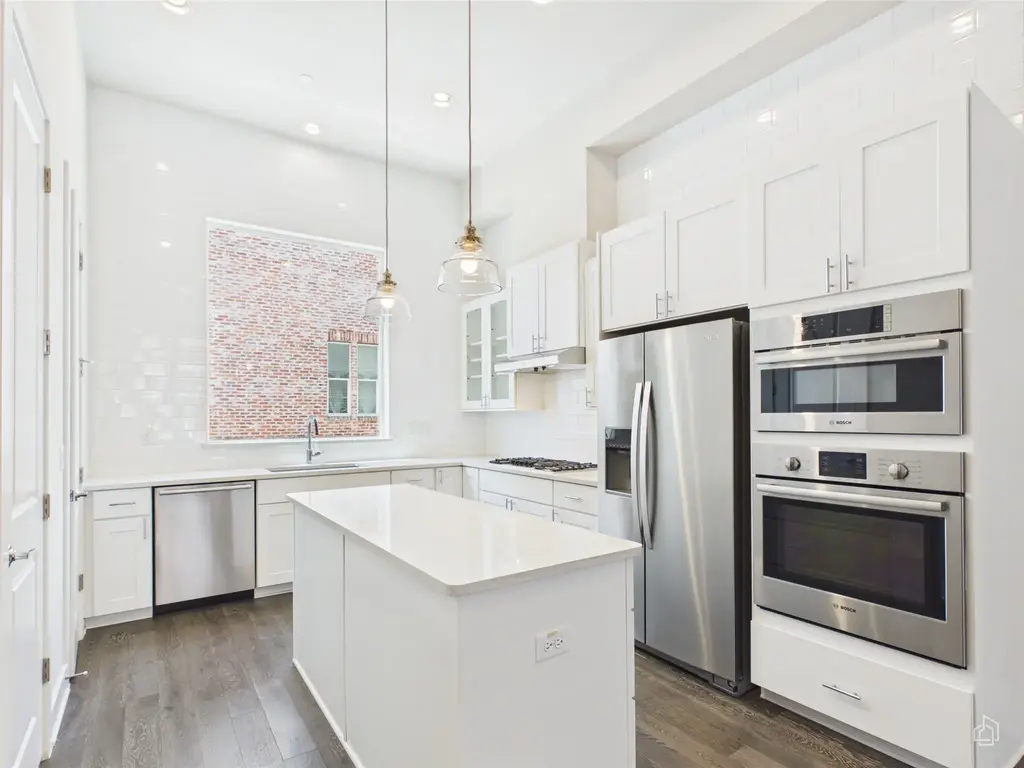 1308 Tinnin Ford Road 14, Austin