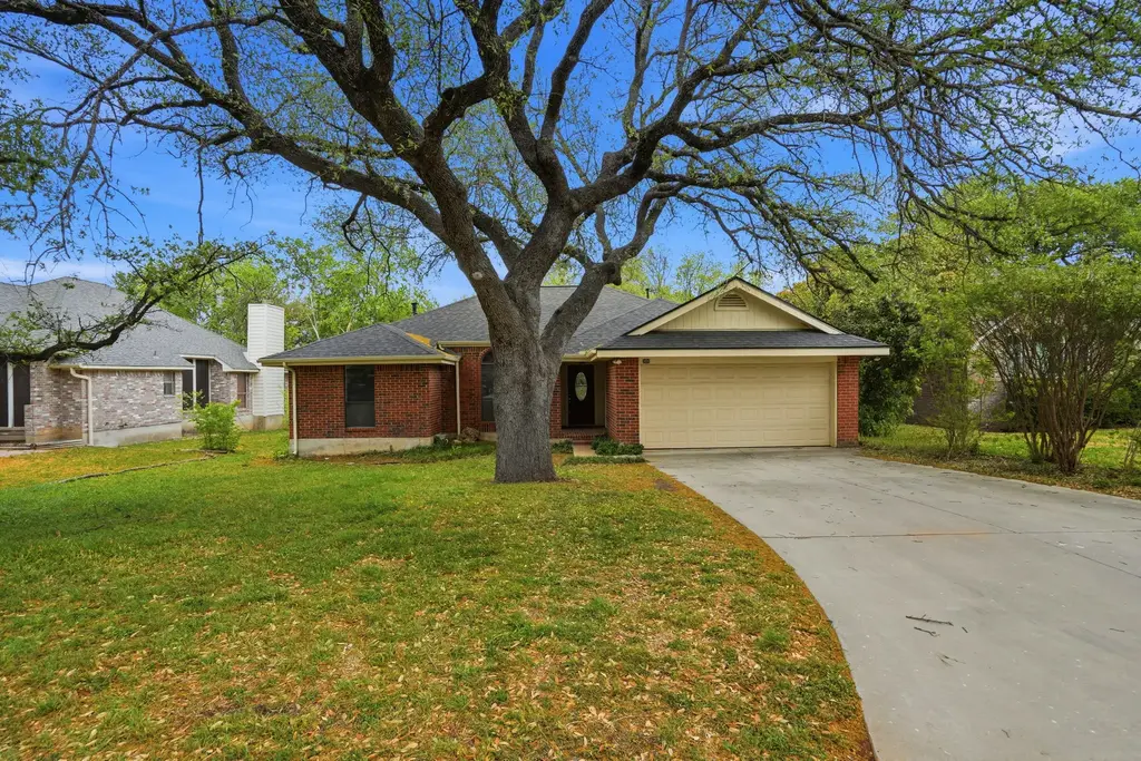 306 Woodstone Drive, Georgetown