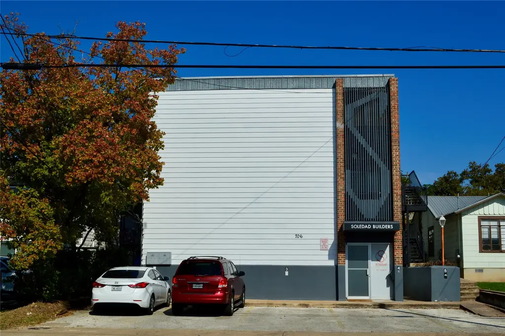 706 W 34th Street 102, Austin