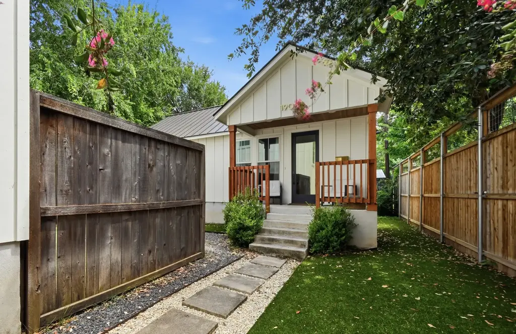 1903 W 30th Street B, Austin
