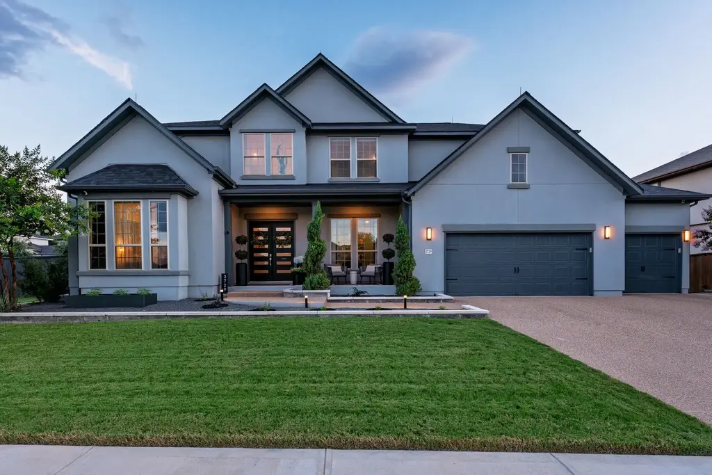 2729 War Wagon Way, Leander