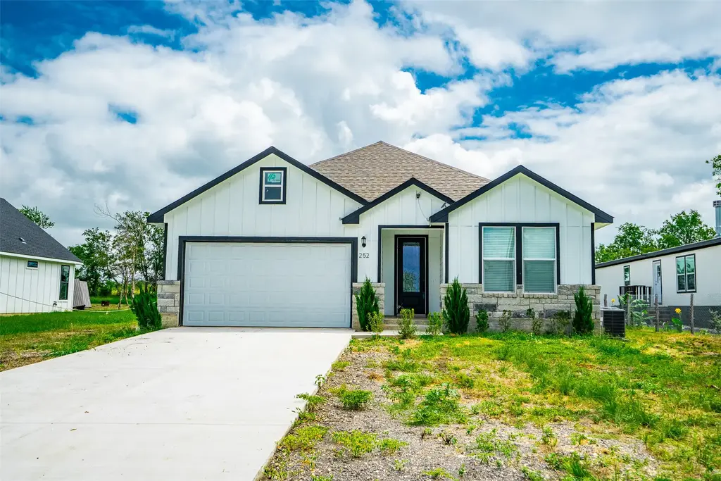 252 Amaranta Lane, Dale