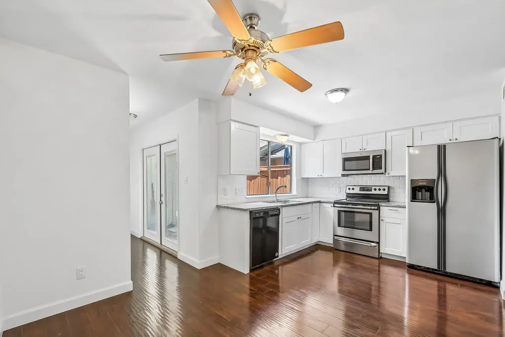 4202 Hudson Bend Road B, Austin