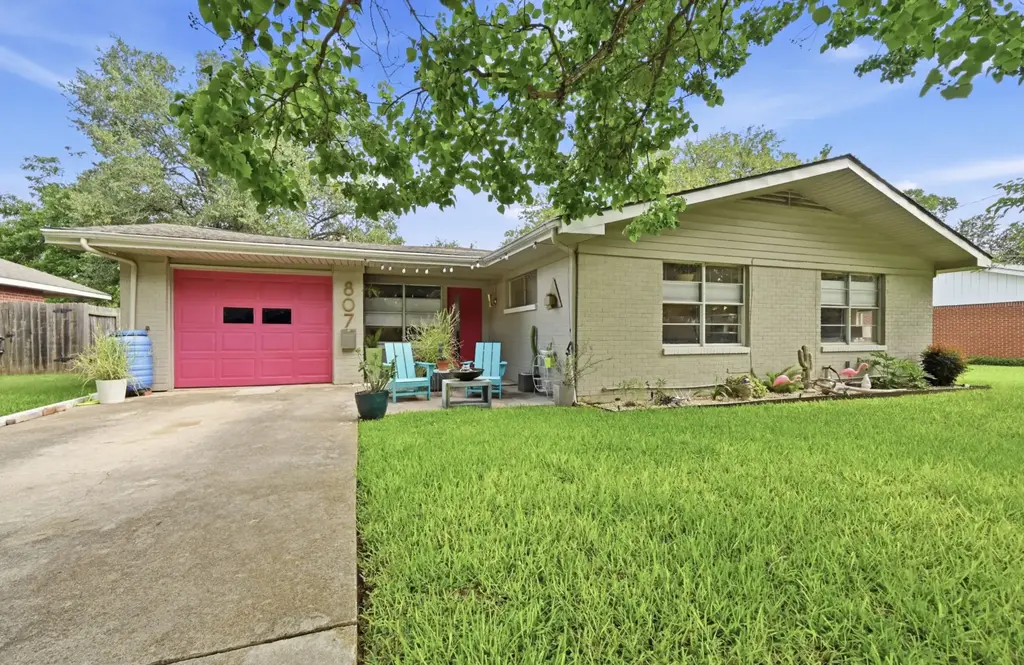 807 Campbell Street, Lockhart