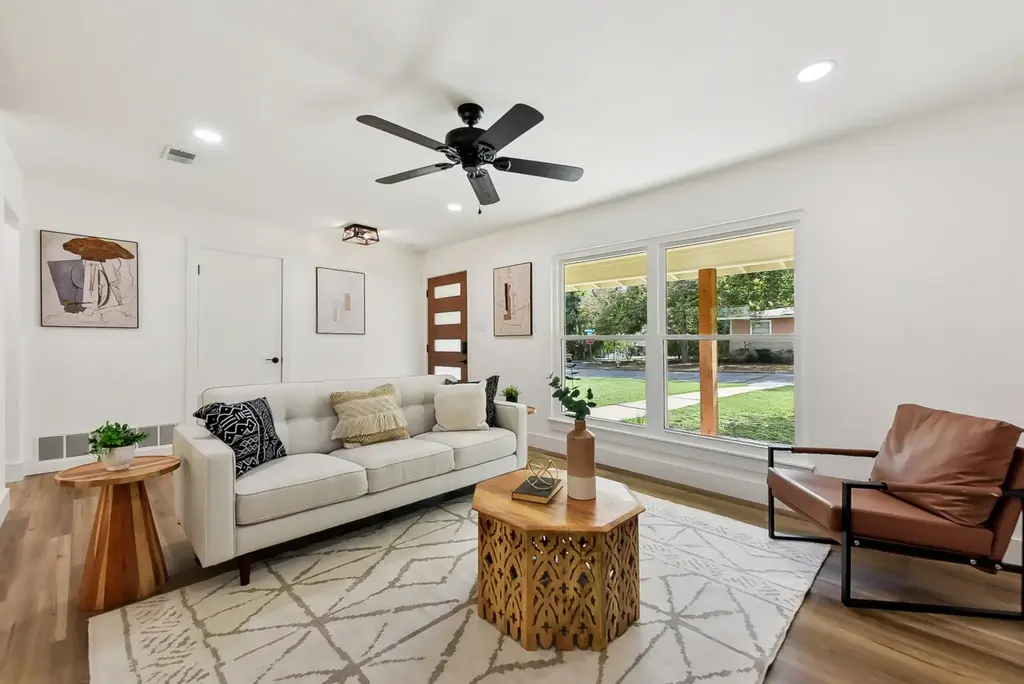 202 E Caddo Street, Austin