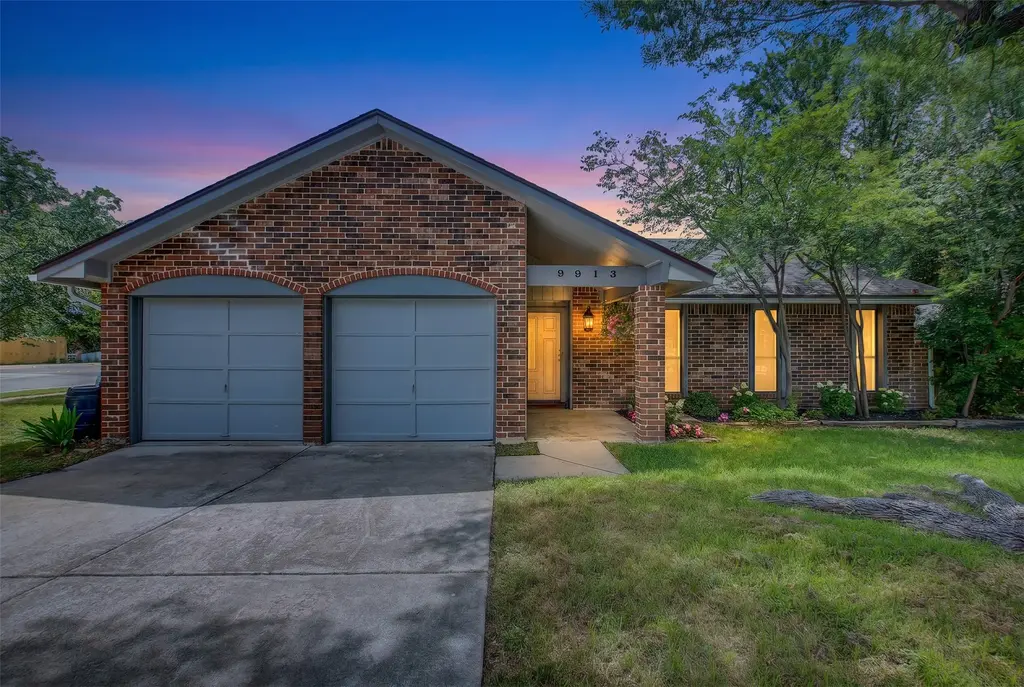 9913 Oak Hollow Drive, Austin