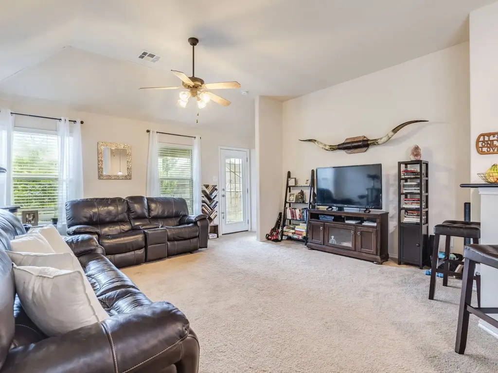 143 Snow Owl Hollow, Buda