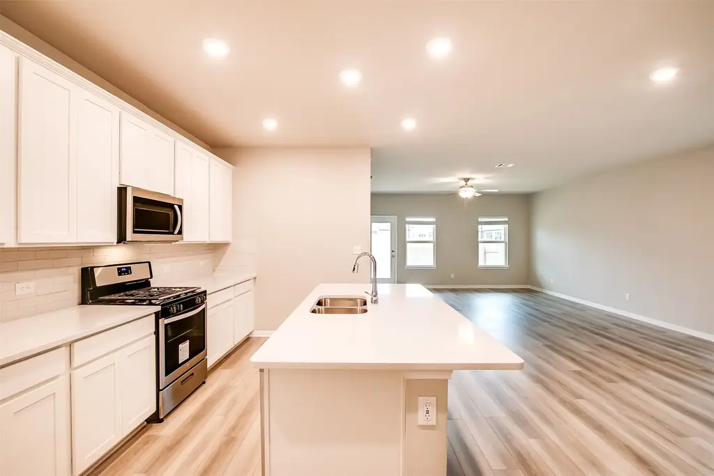 1532 Homestead Farms Drive, Round Rock