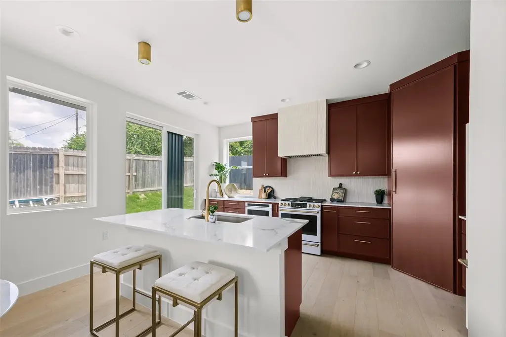 5104 Stone Gate Drive 3, Austin