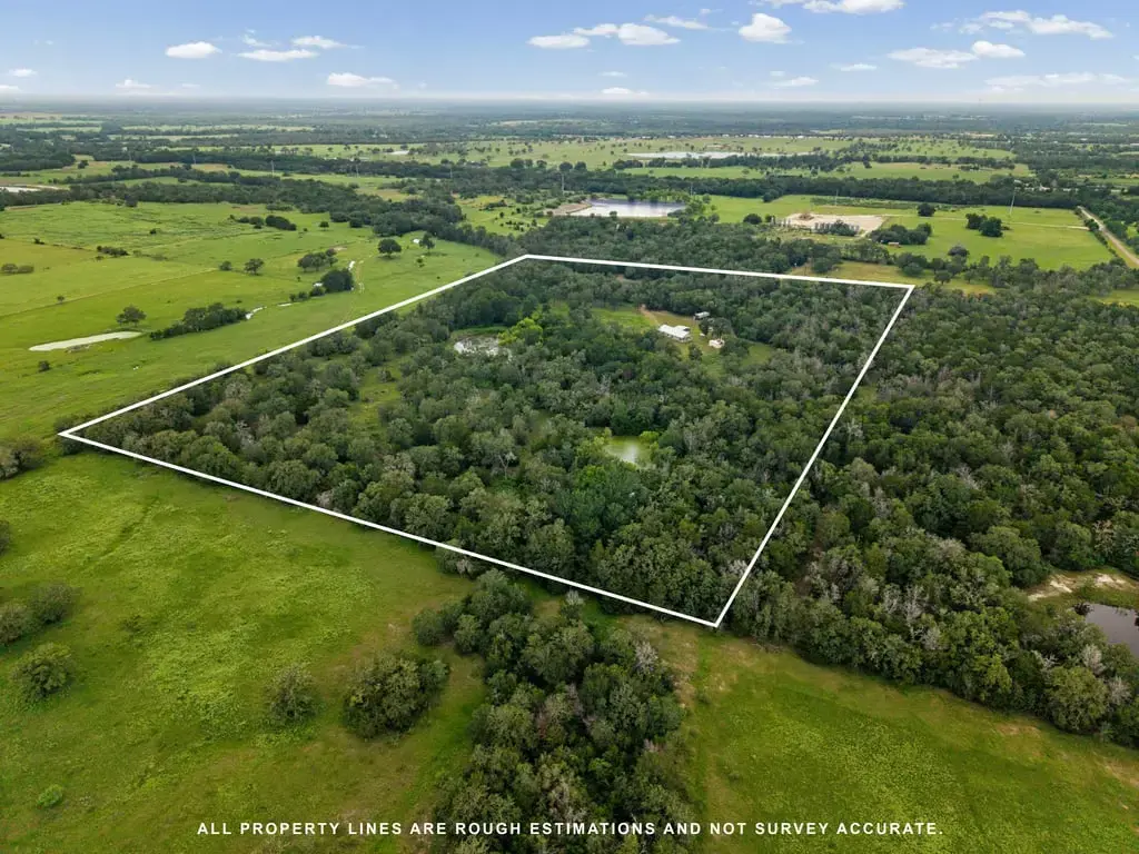 608 Whistleville Road, Flatonia
