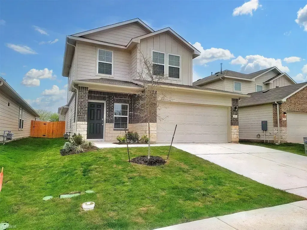 419 Sickle Loop, Uhland