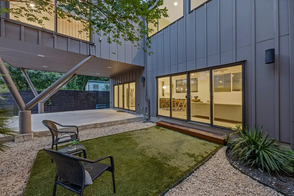 1606 Salina Street, Austin