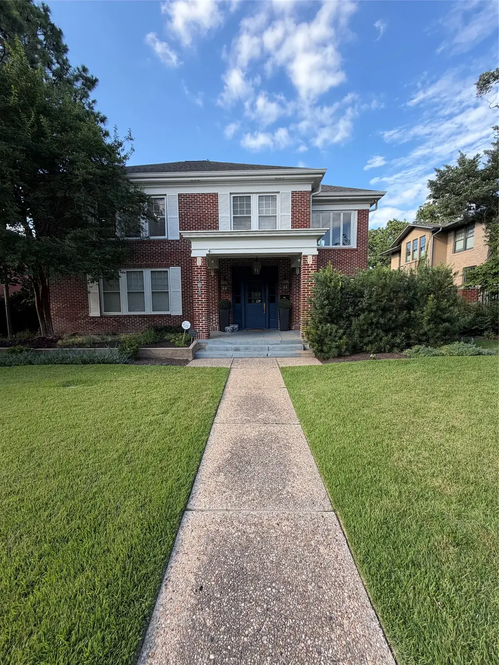 104 W 33rd Street, Austin