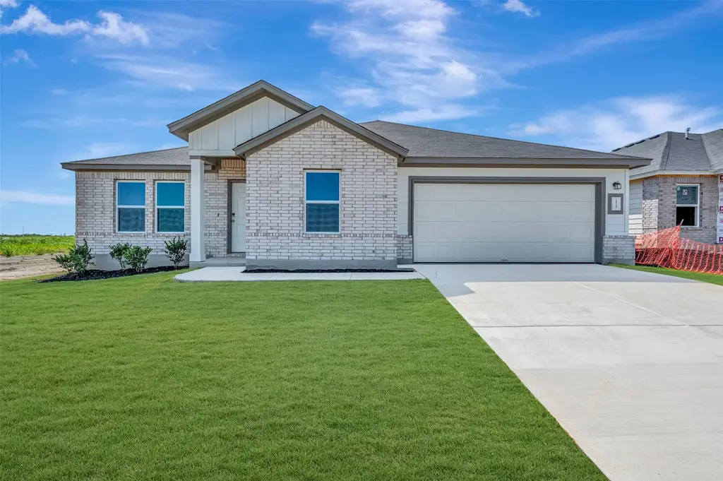 12717 Setting Peak Lane, Buda