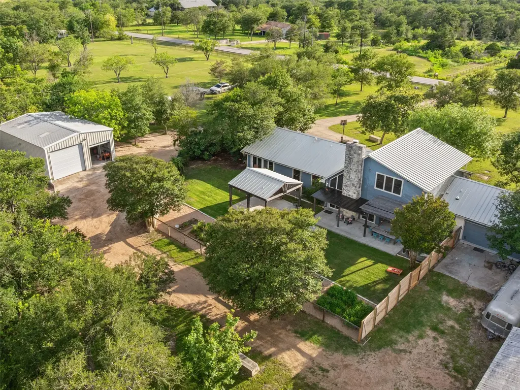 7601 Nez Perce Trace, Manor
