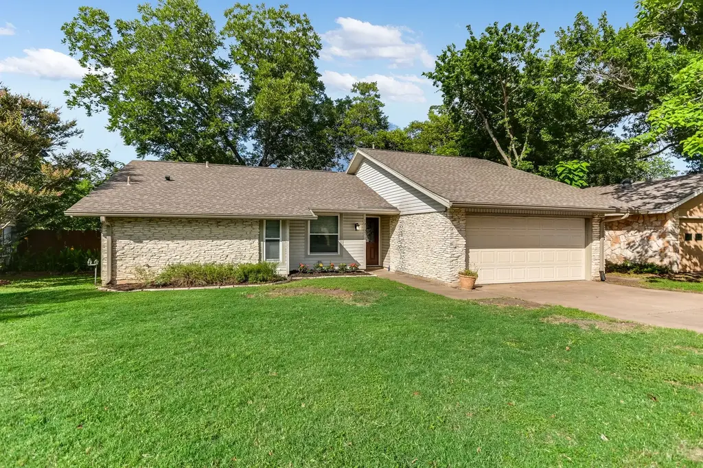 12107 Scissortail Drive, Austin