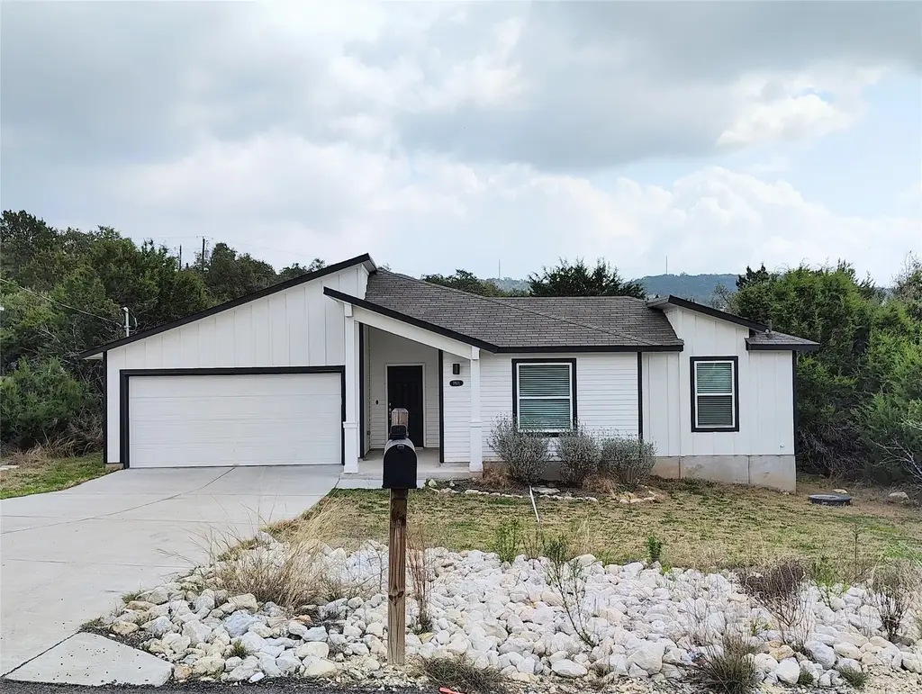 7801 Dakota Circle, Lago Vista