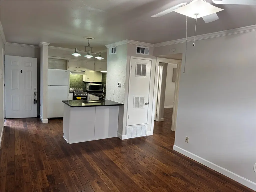 803 W 28th Street 206, Austin