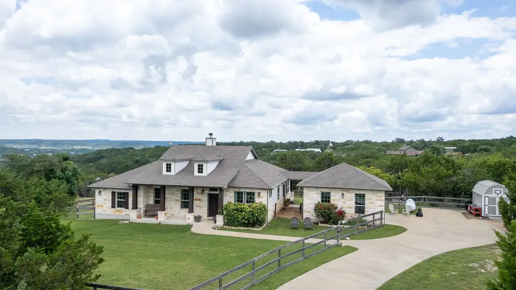 155 Balcones Ridge Way, Bertram