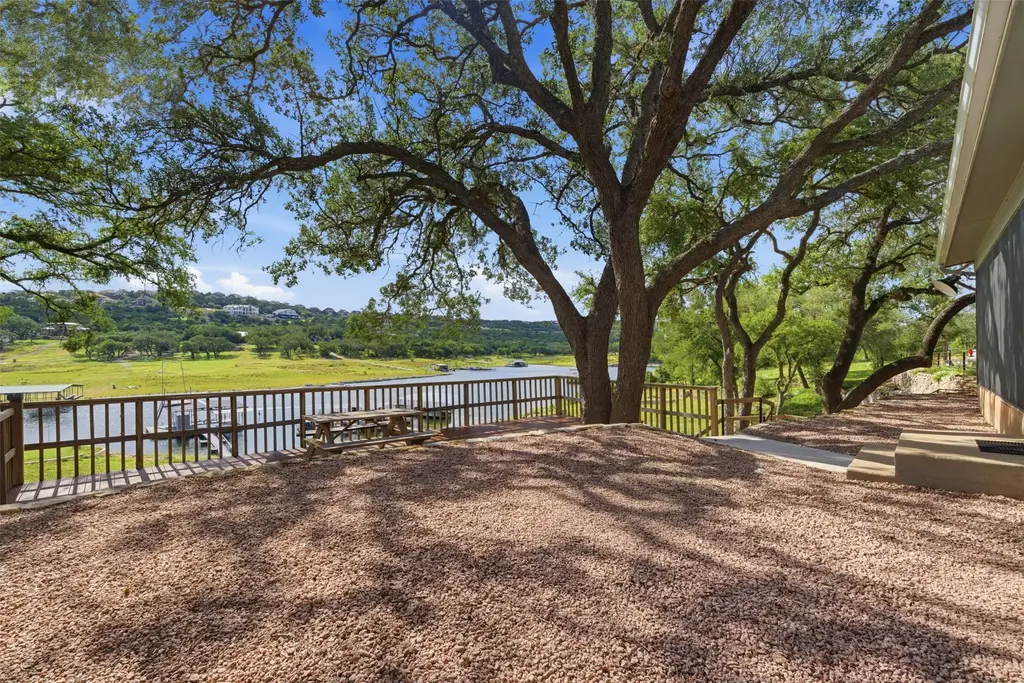 20200 Barnett Glenn Road, Spicewood