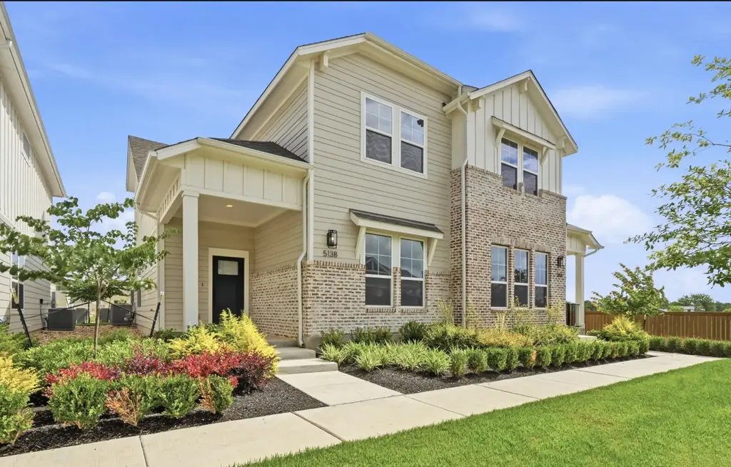 513 Burlington Drive B, Buda