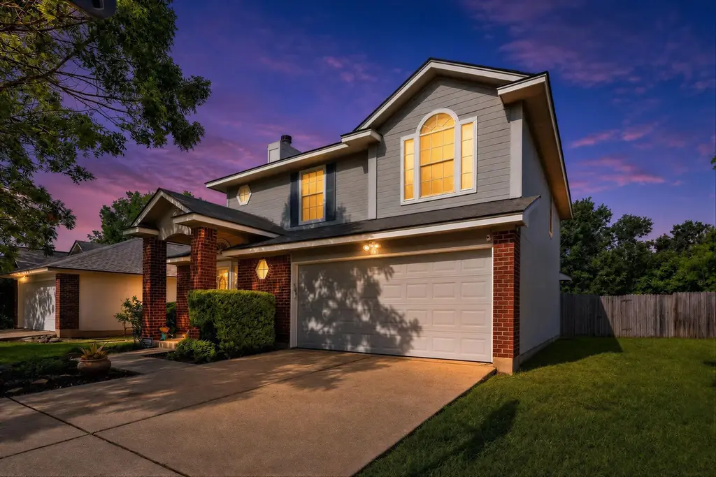 703 Sparkling Brook Lane, Leander