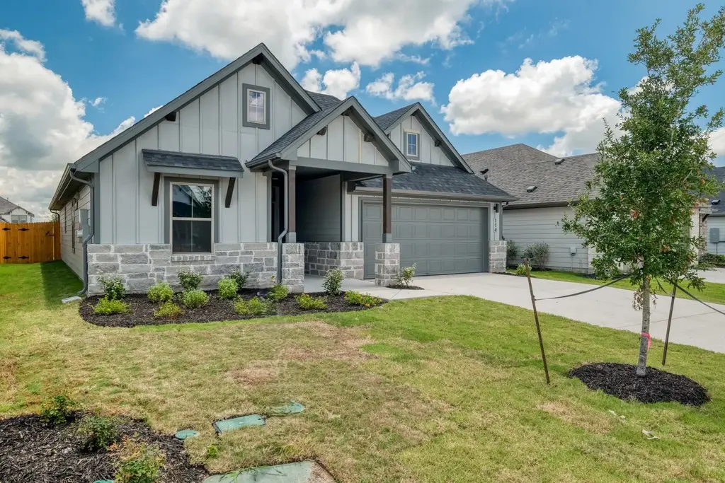 114 Malibu, Hutto