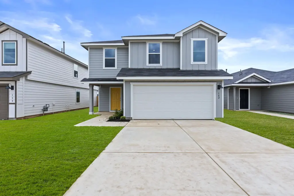 142 Surrey Oaks, Maxwell
