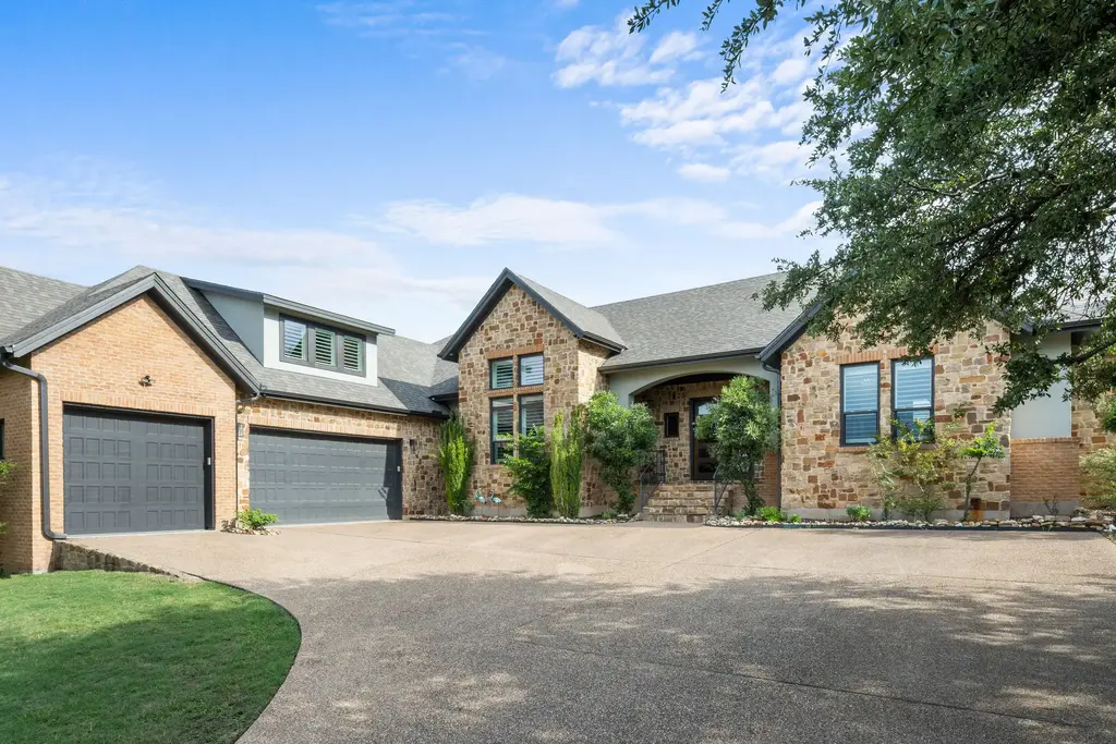 279 Rugged Earth Drive, Austin