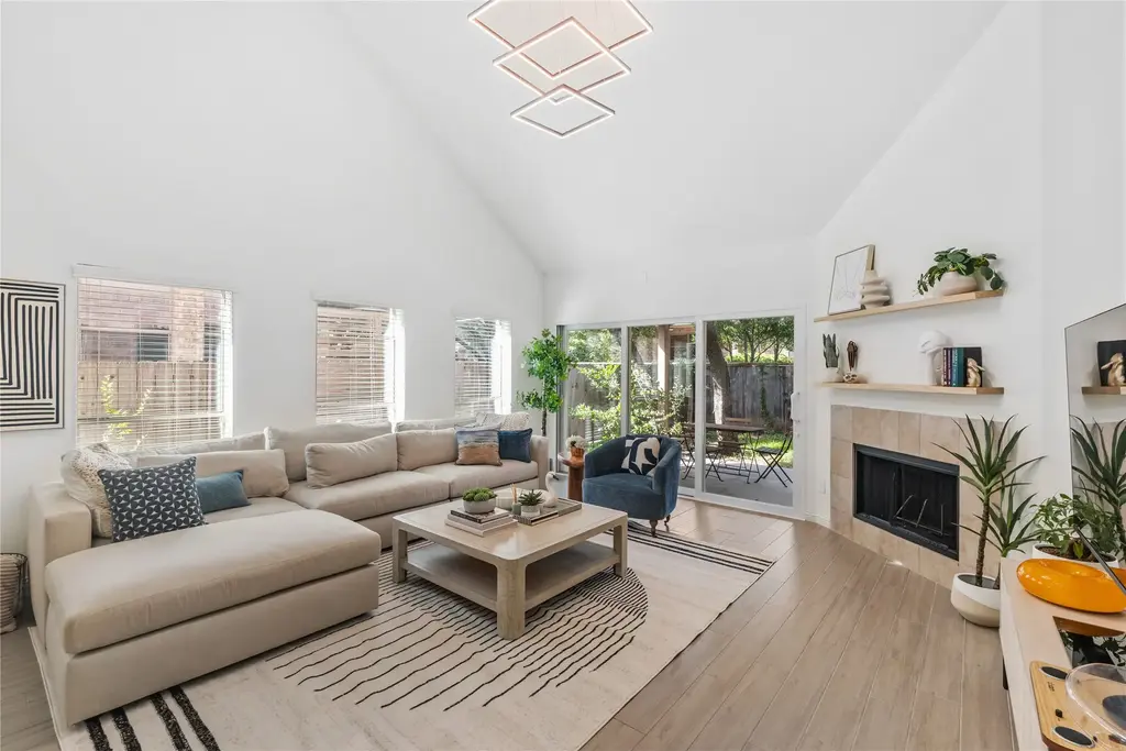 3831 Sapphire Loop, Round Rock