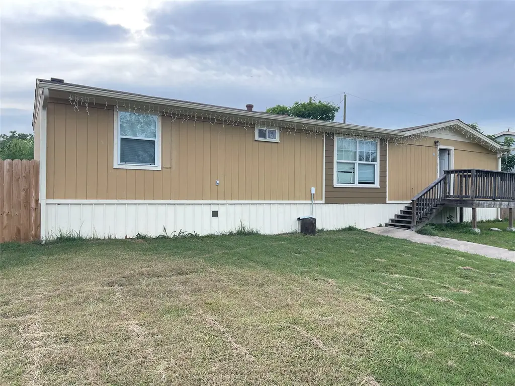 417 Lenora Drive, Taylor