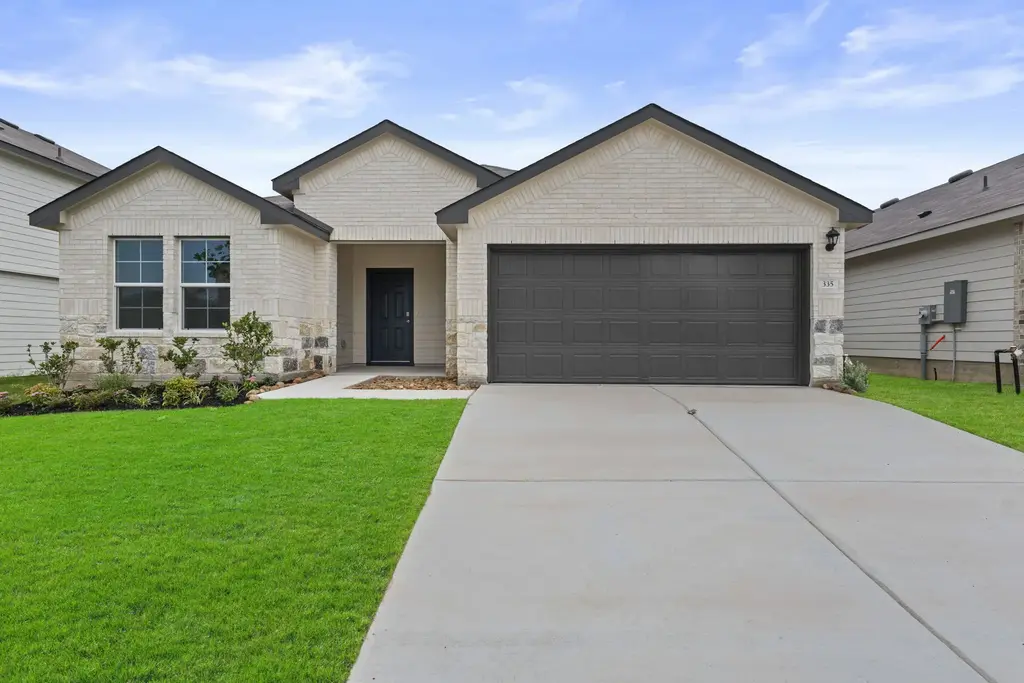 335 Boatman Cove, Seguin